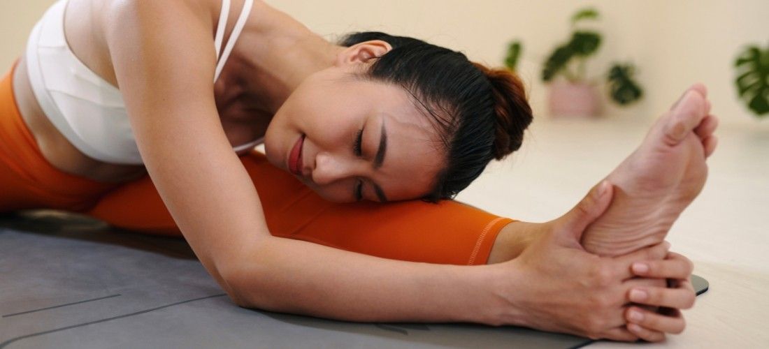 combining yoga and ayurveda improves sleep